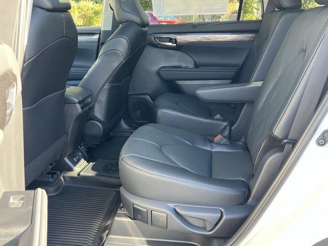 new 2025 Toyota Highlander car, priced at $53,003