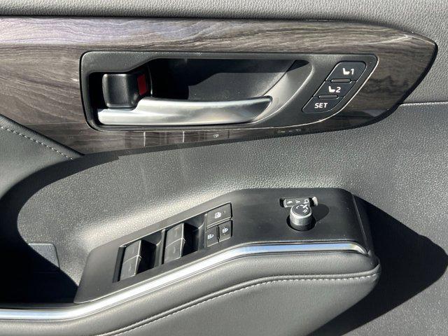 new 2025 Toyota Highlander car, priced at $53,003