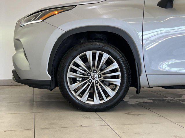 used 2023 Toyota Highlander car, priced at $44,279