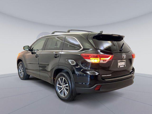 used 2017 Toyota Highlander car, priced at $20,607