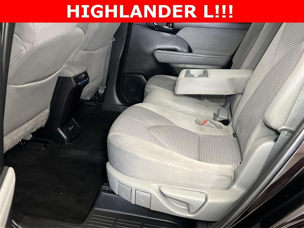 used 2021 Toyota Highlander car, priced at $28,250