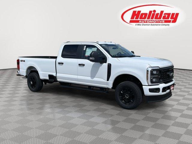 new 2025 Ford F-350 car, priced at $62,445