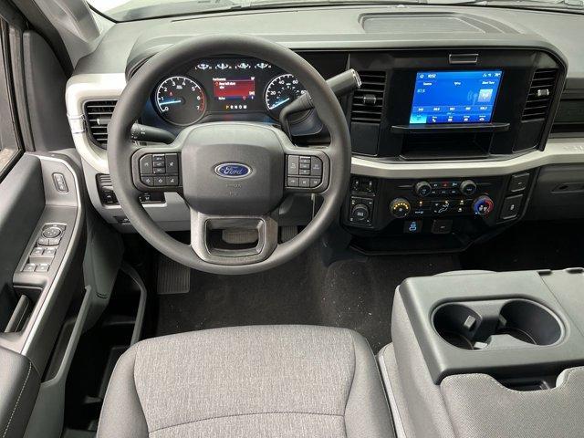 new 2025 Ford F-250 car, priced at $59,580