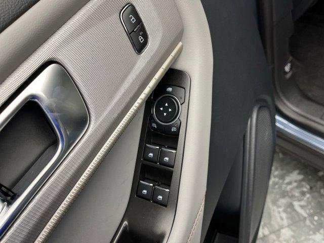 new 2025 Ford Explorer car, priced at $50,005