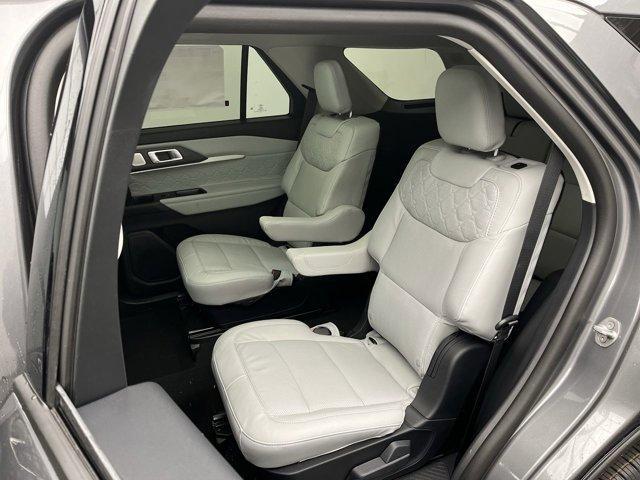 new 2025 Ford Explorer car, priced at $52,485