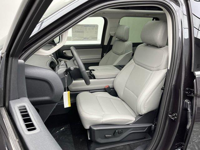 new 2025 Ford Expedition Max car, priced at $75,980