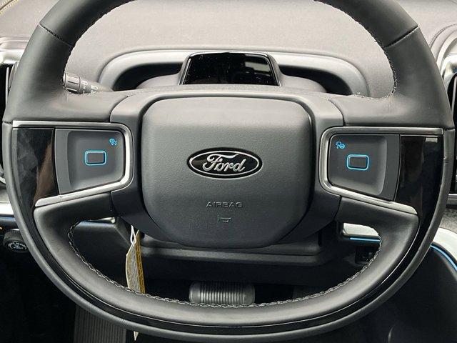 new 2025 Ford Expedition car, priced at $84,020