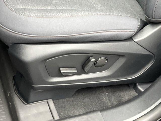 new 2025 Ford Explorer car, priced at $40,881