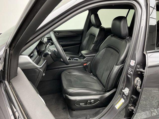 used 2024 Jeep Grand Cherokee L car, priced at $33,490