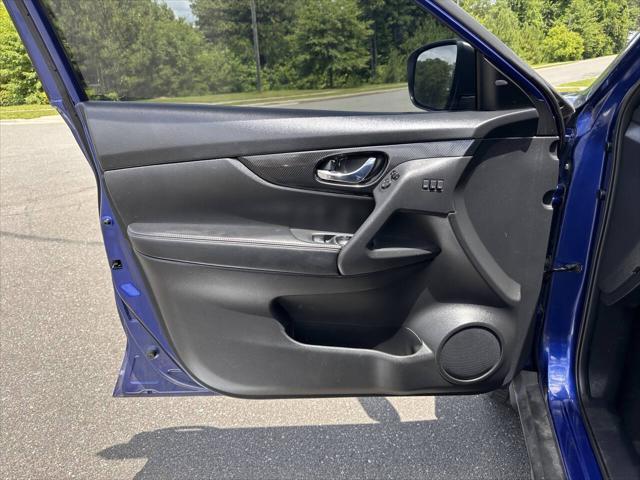 used 2017 Nissan Rogue car, priced at $13,200