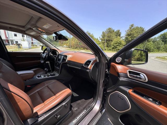 used 2015 Jeep Grand Cherokee car, priced at $17,700