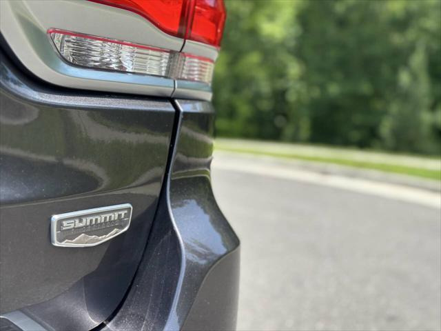 used 2015 Jeep Grand Cherokee car, priced at $17,700