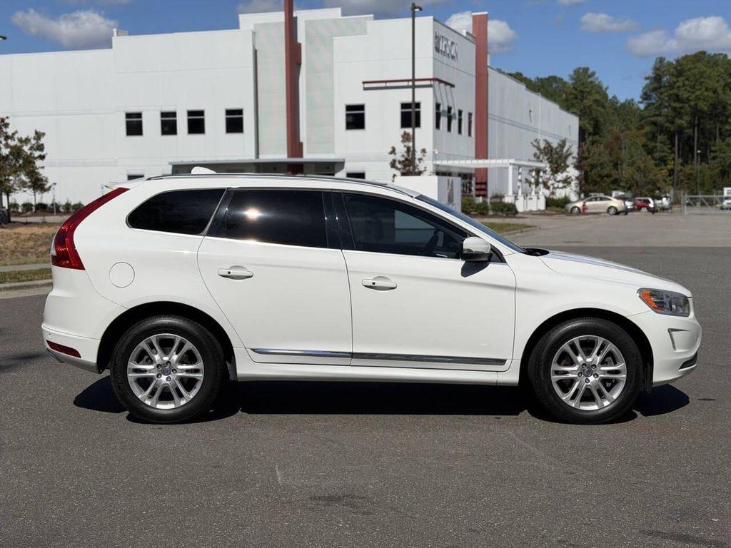 used 2015 Volvo XC60 car, priced at $11,400