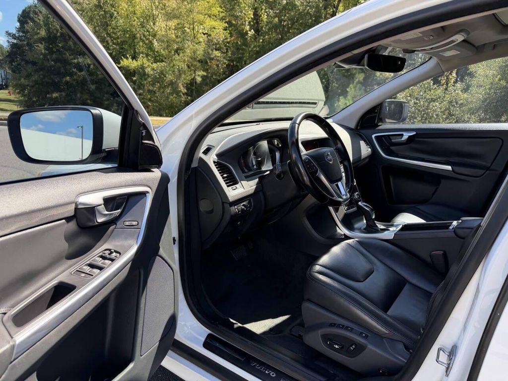 used 2015 Volvo XC60 car, priced at $11,400