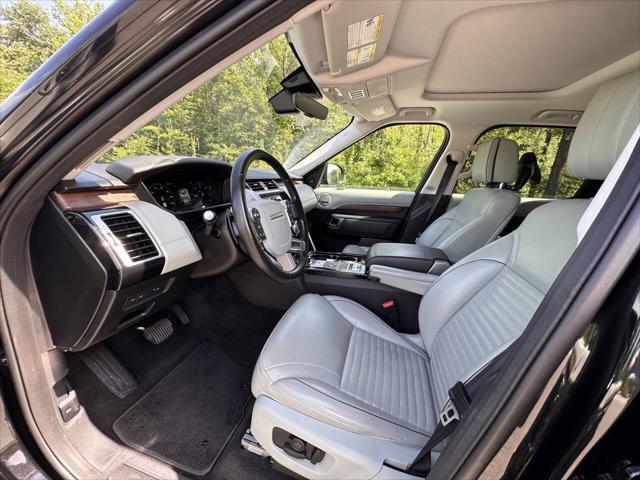used 2018 Land Rover Discovery car, priced at $24,300