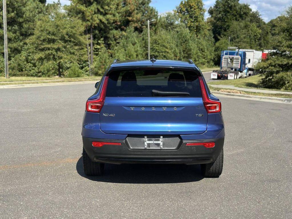 used 2021 Volvo XC40 car, priced at $25,800