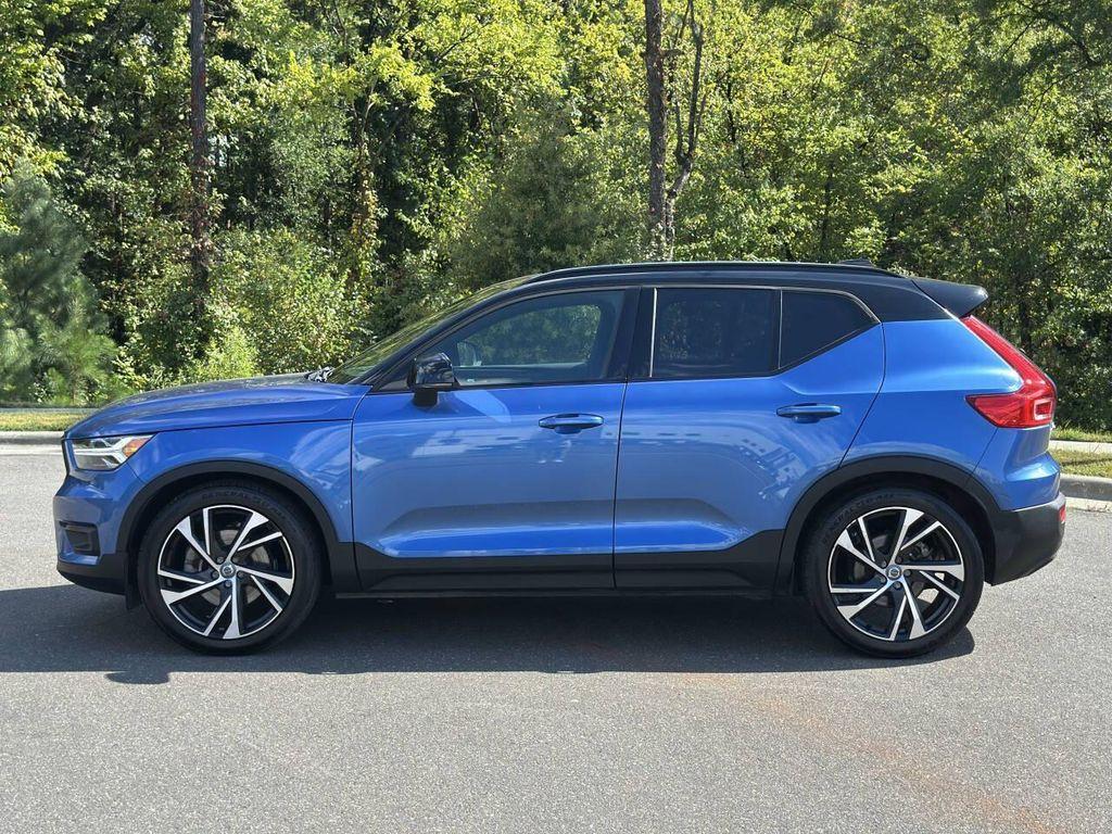 used 2021 Volvo XC40 car, priced at $25,800
