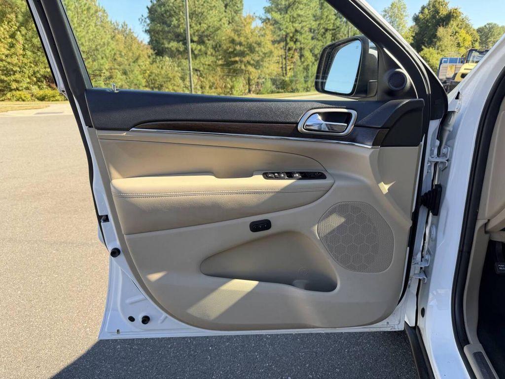 used 2015 Jeep Grand Cherokee car, priced at $10,800