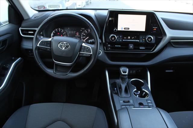 used 2023 Toyota Highlander car, priced at $32,000