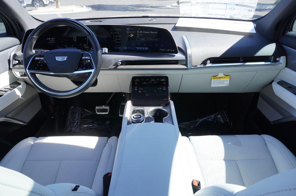 new 2026 Cadillac VISTIQ car, priced at $81,015