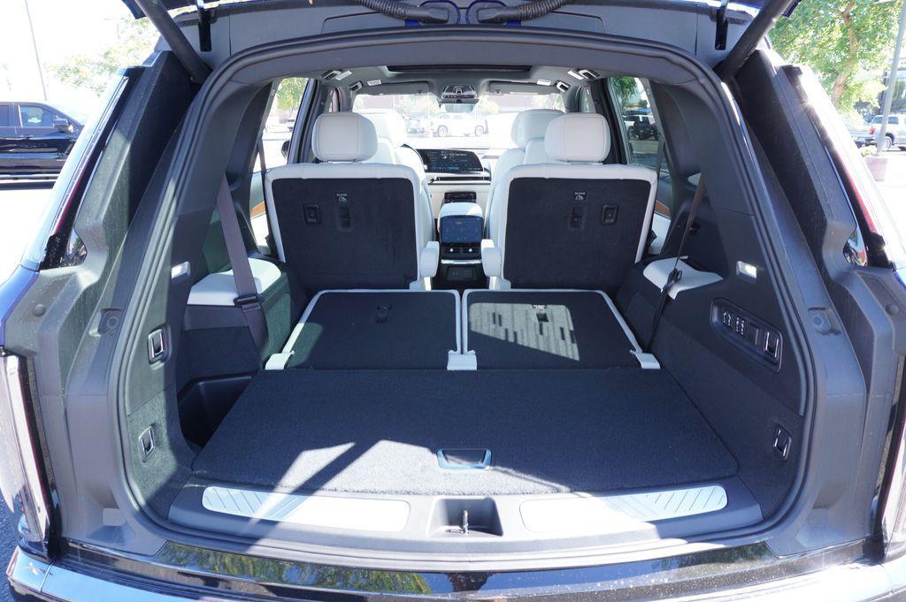 new 2026 Cadillac VISTIQ car, priced at $81,015