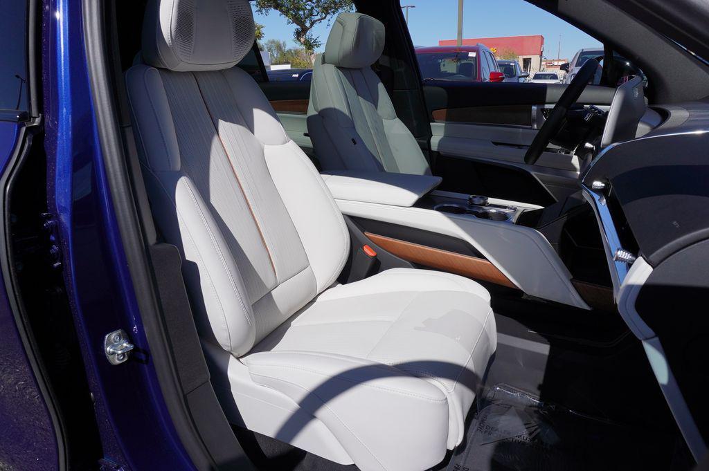 new 2026 Cadillac VISTIQ car, priced at $81,015