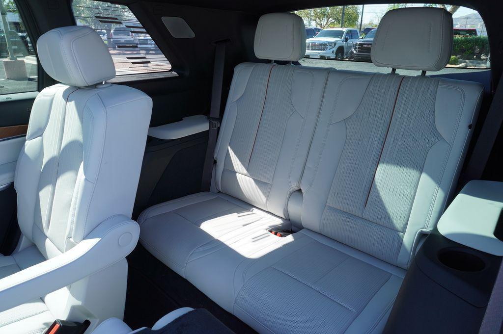 new 2026 Cadillac VISTIQ car, priced at $81,015