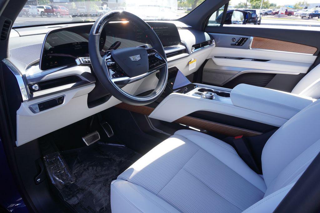 new 2026 Cadillac VISTIQ car, priced at $81,015