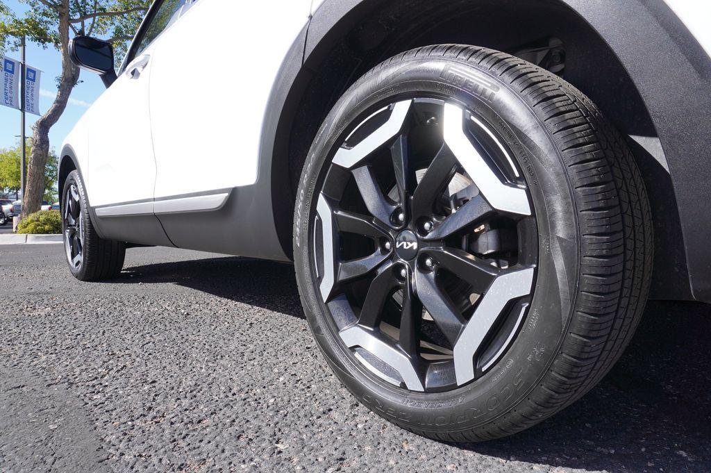 used 2023 Kia Telluride car, priced at $33,202