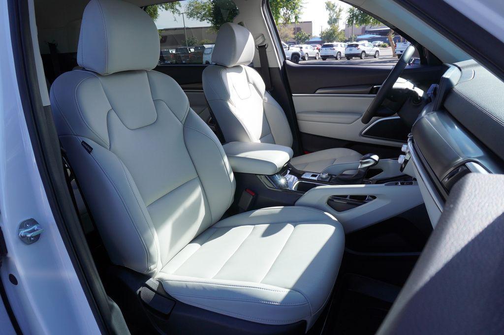 used 2023 Kia Telluride car, priced at $33,202