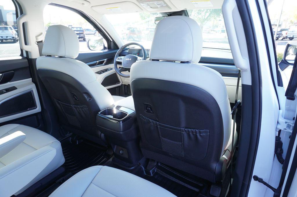 used 2023 Kia Telluride car, priced at $33,202