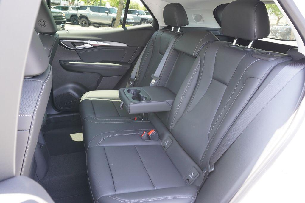 new 2025 Buick Envision car, priced at $33,995