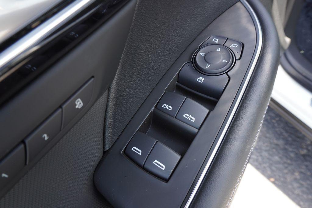 new 2025 Buick Envision car, priced at $33,995