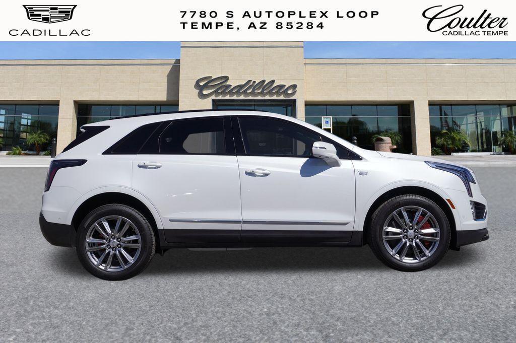 new 2025 Cadillac XT5 car, priced at $57,190