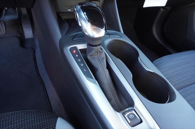 new 2025 Buick Envista car, priced at $26,675
