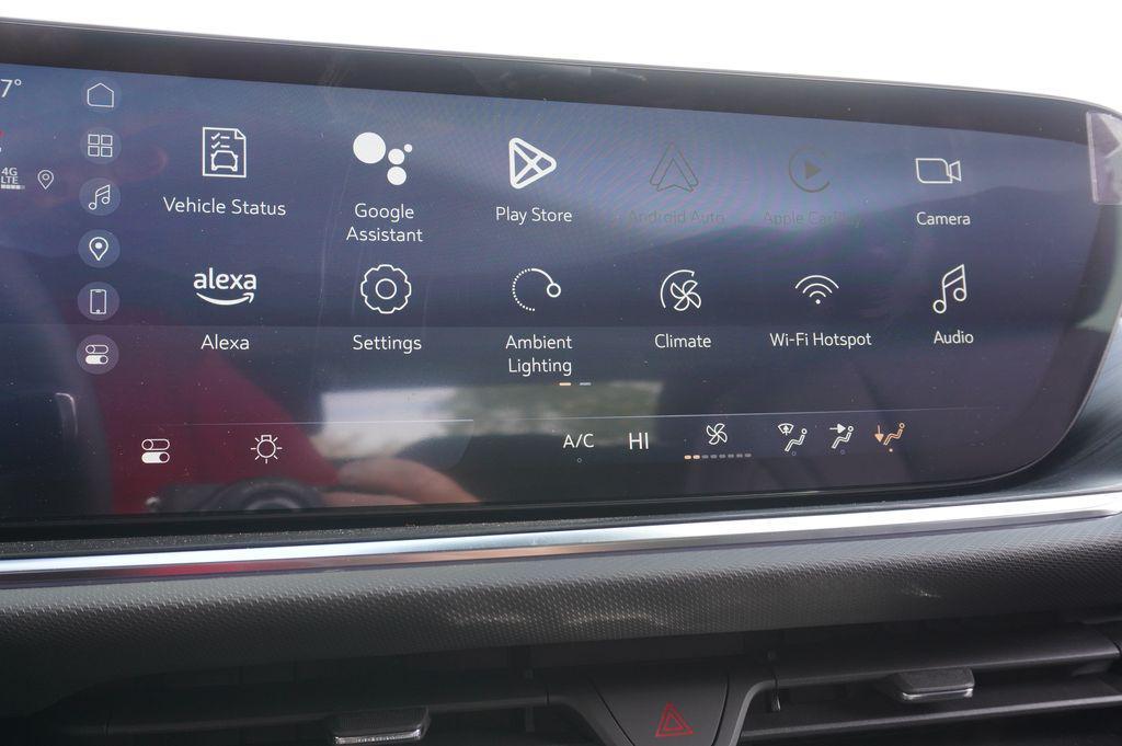 new 2025 Buick Envision car, priced at $33,140