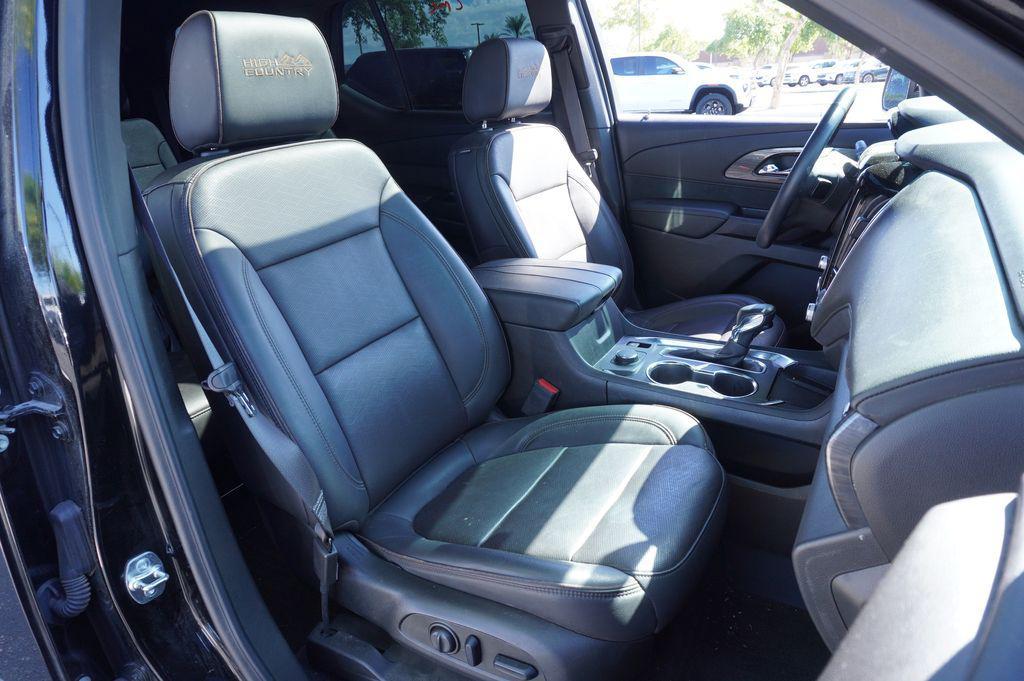 used 2023 Chevrolet Traverse car, priced at $39,877