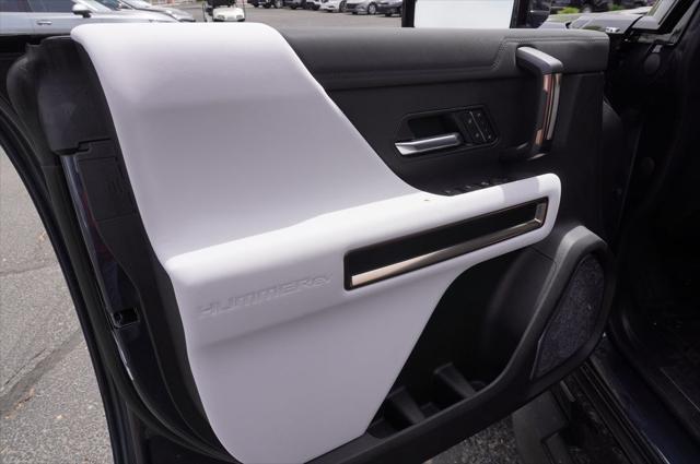 new 2025 GMC HUMMER EV SUV car, priced at $100,366