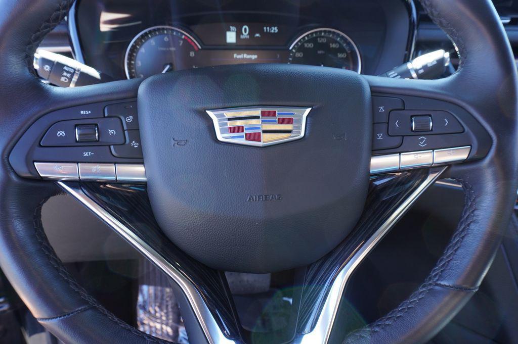 used 2025 Cadillac XT6 car, priced at $42,767