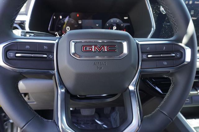 new 2025 GMC Canyon car, priced at $38,925
