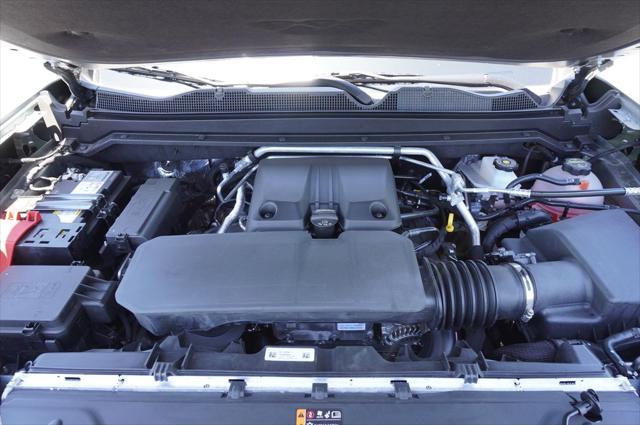 new 2025 GMC Canyon car, priced at $38,925