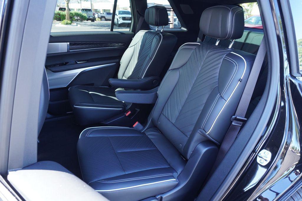 new 2026 Cadillac VISTIQ car, priced at $98,830