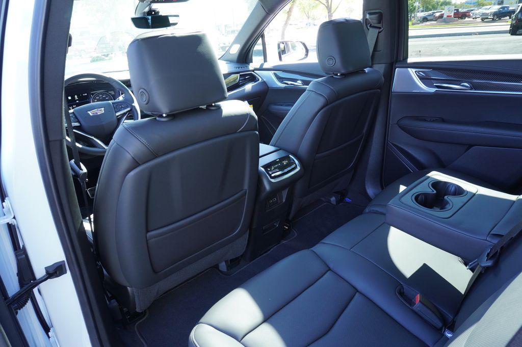 new 2025 Cadillac XT6 car, priced at $64,965