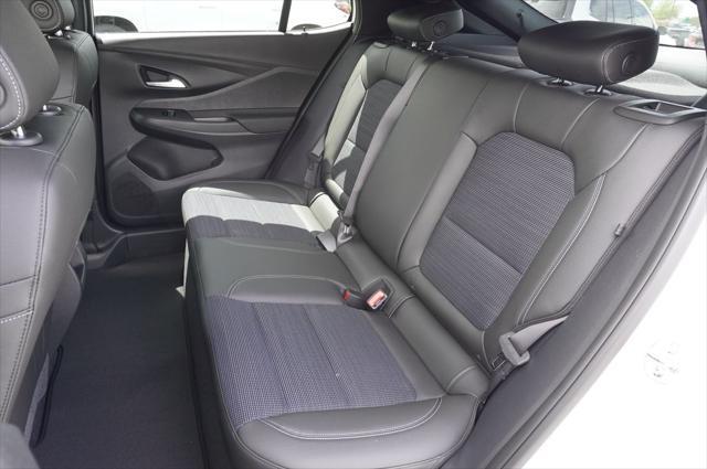 new 2025 Buick Envista car, priced at $27,380