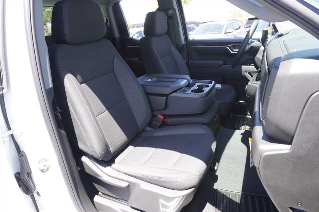 new 2025 GMC Sierra 1500 car, priced at $45,951