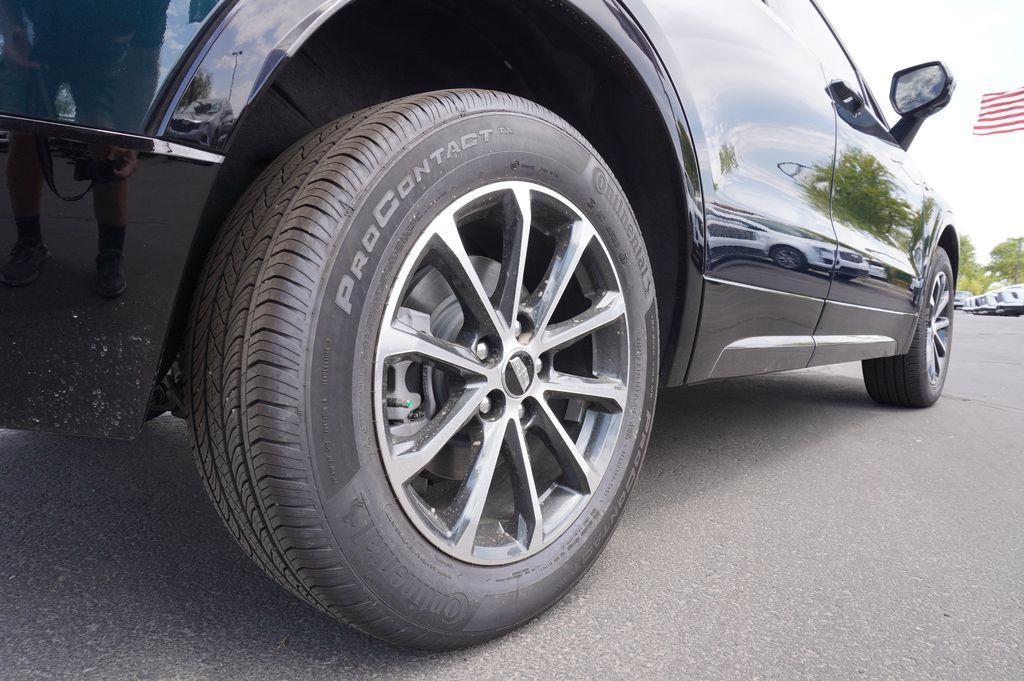 new 2025 Cadillac XT4 car, priced at $47,415