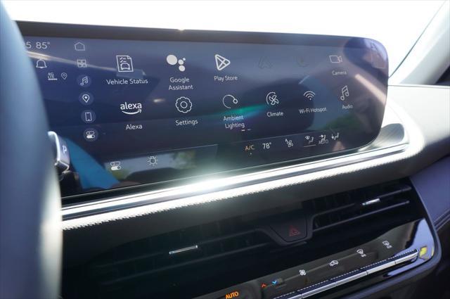 new 2025 Buick Envision car, priced at $37,895