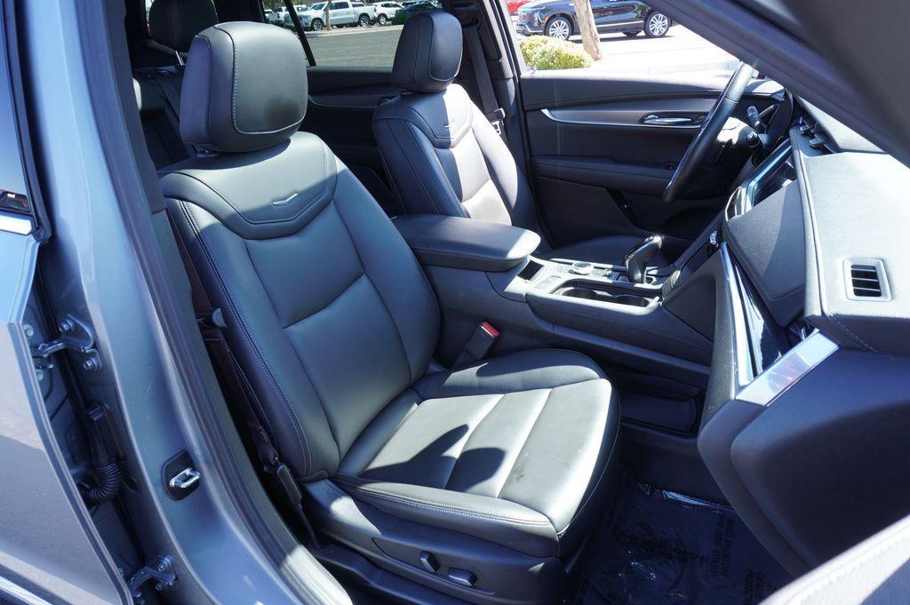used 2024 Cadillac XT6 car, priced at $36,765