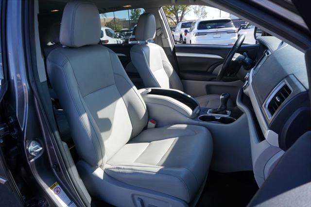 used 2019 Toyota Highlander car, priced at $21,999