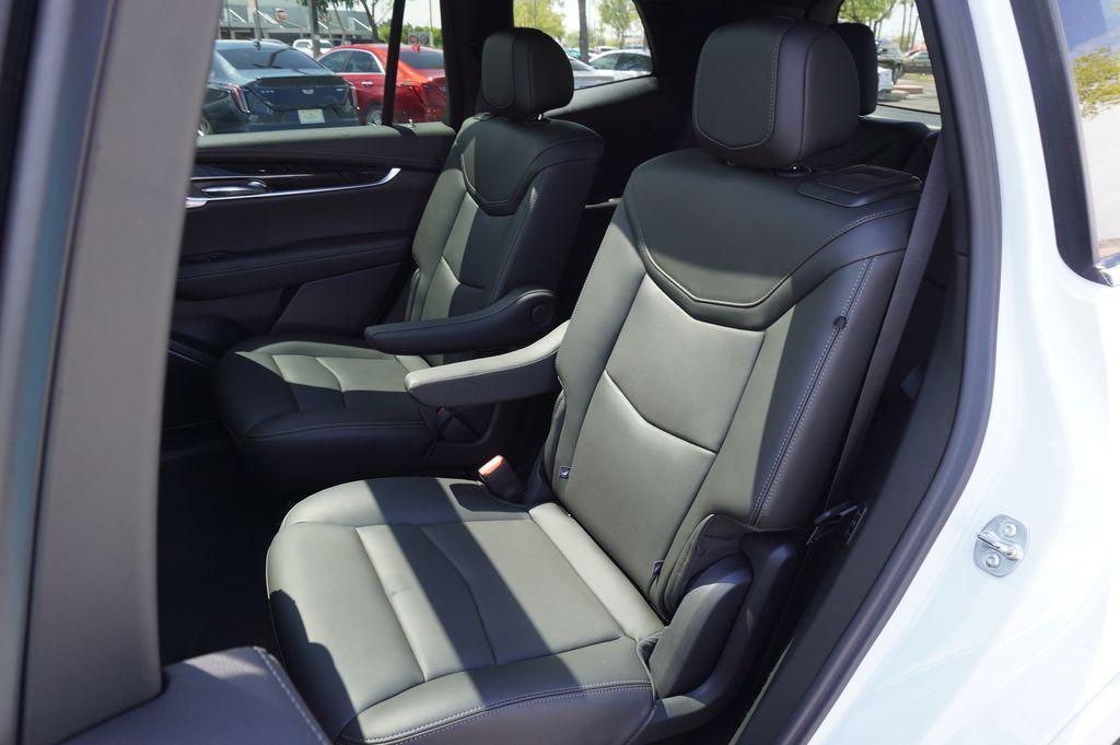 new 2024 Cadillac XT6 car, priced at $56,465